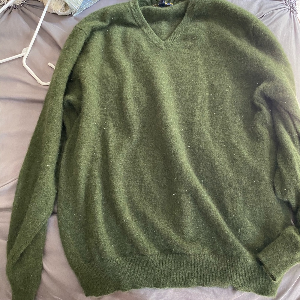 Cashmere sweater